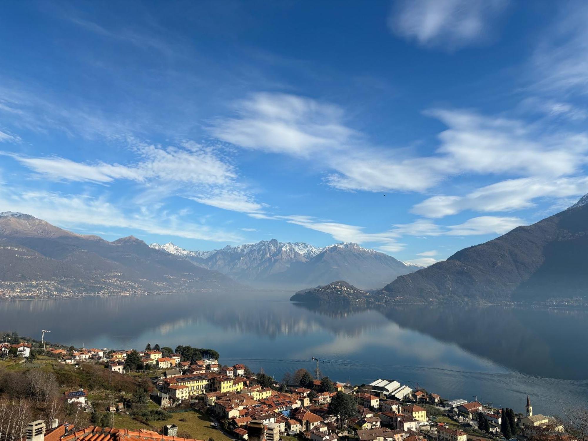 Apartment Monte E Lago Pianello Del Lario Екстериор снимка